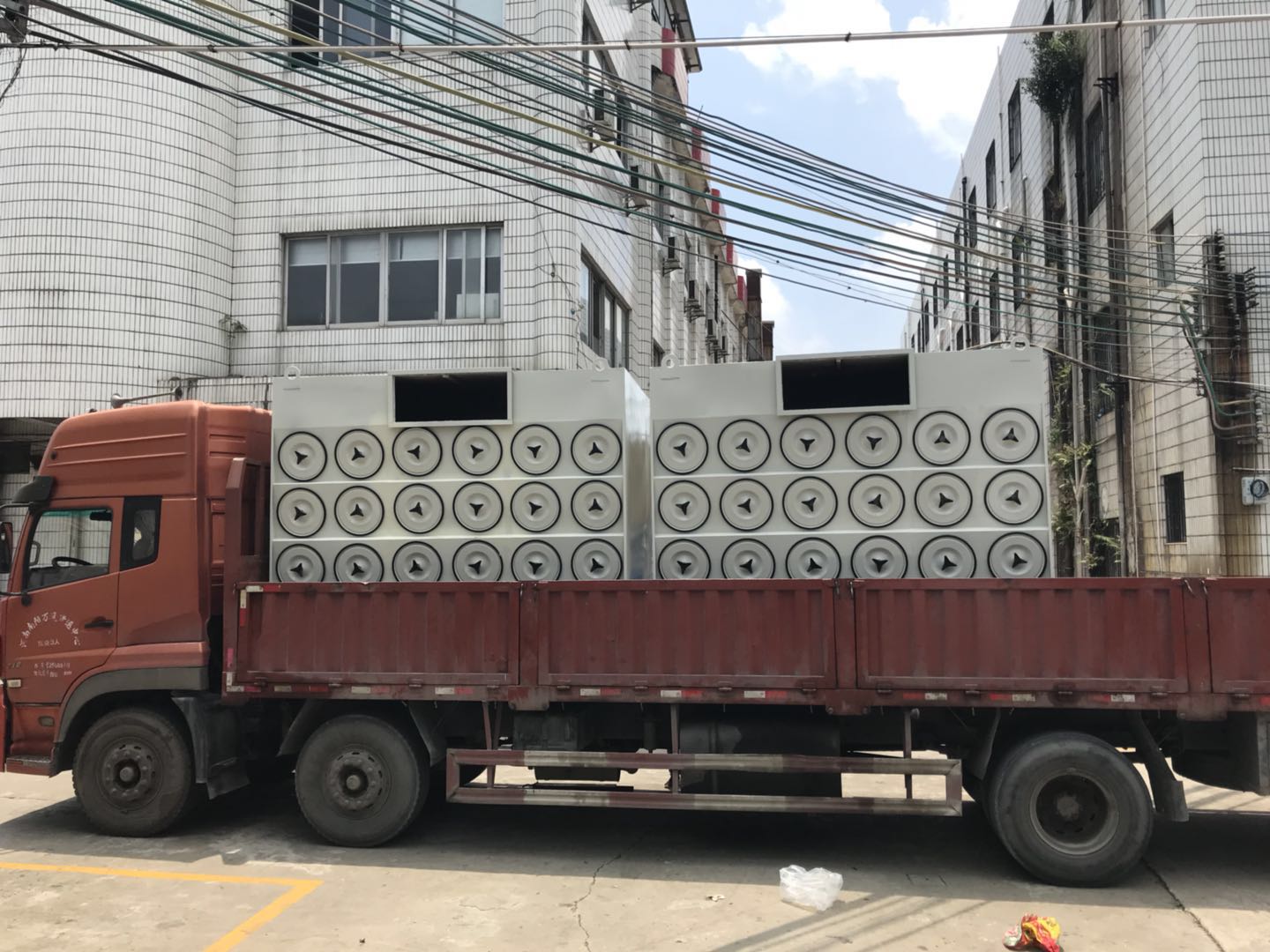 沉流式濾筒除塵器